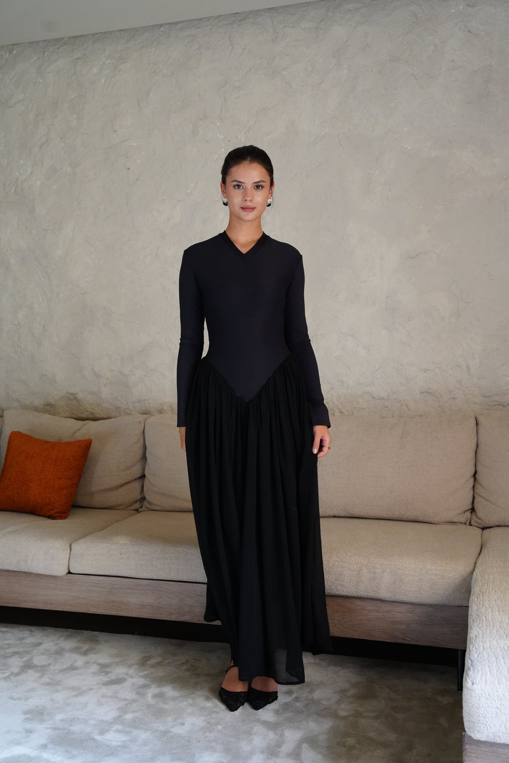 V-Waist Maxi Dress - Black