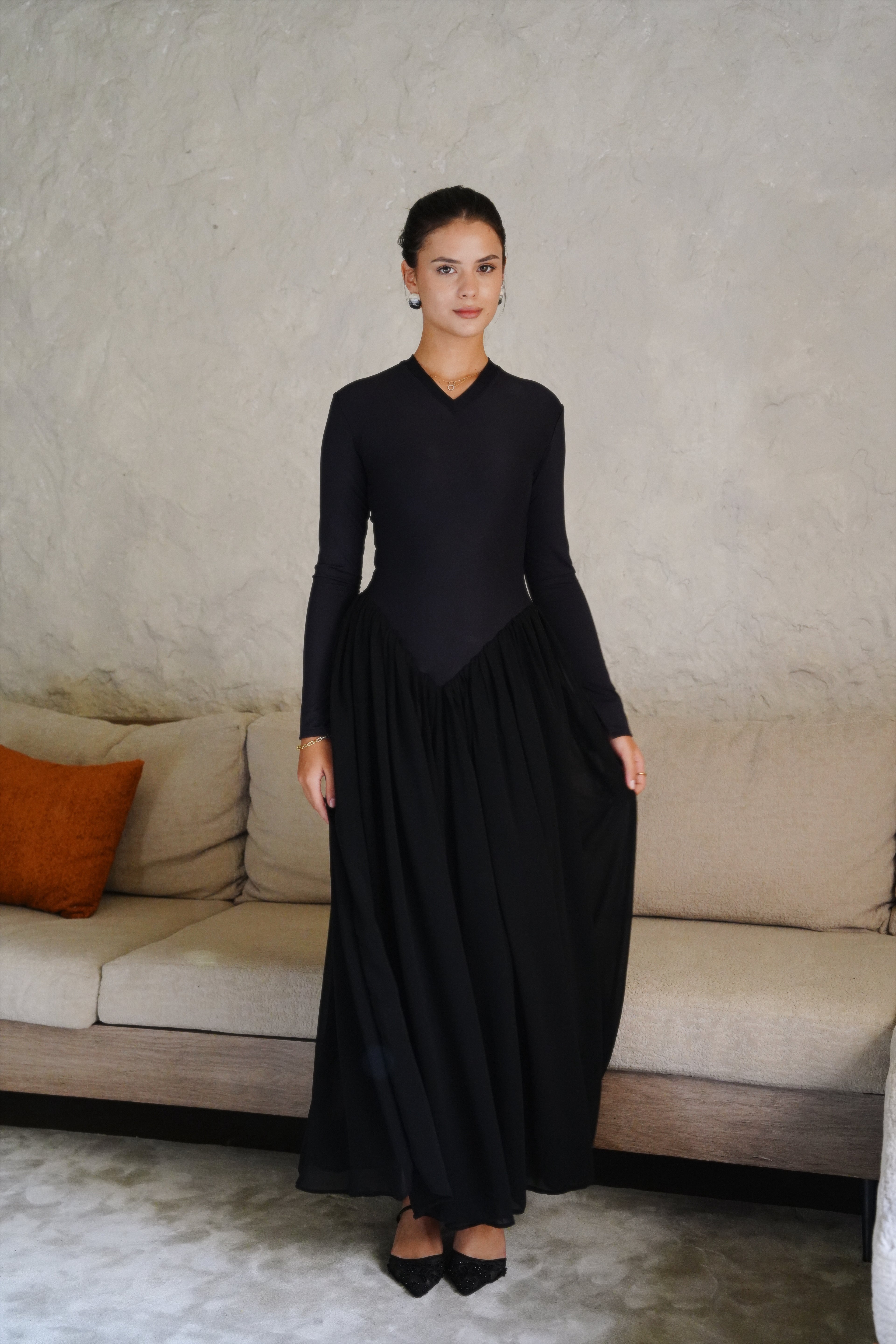V-Waist Maxi Dress - Black