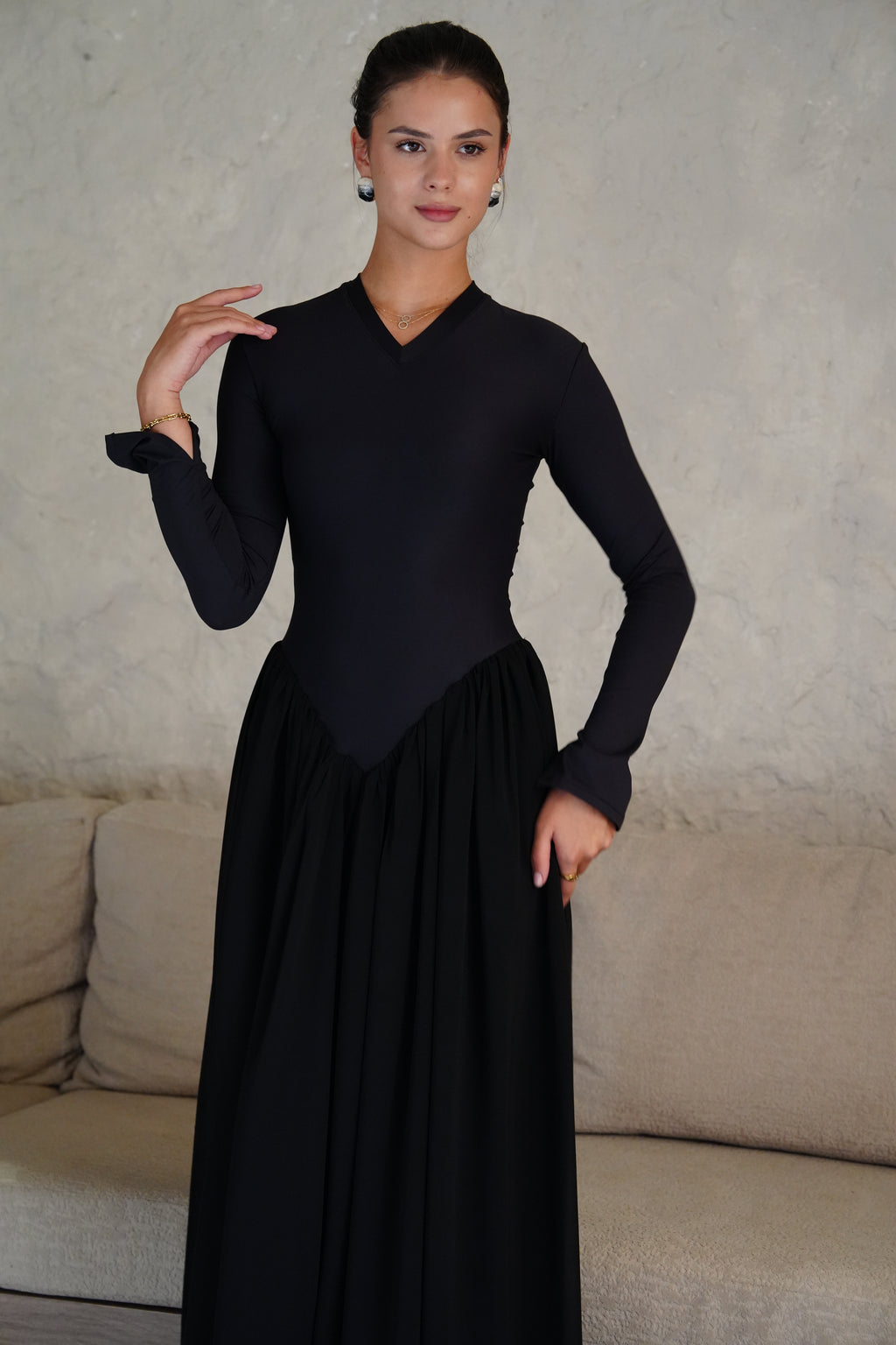 V-Waist Maxi Dress - Black