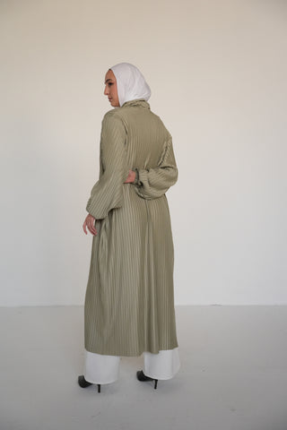 Pleats Bloom Kimono - Light Sage