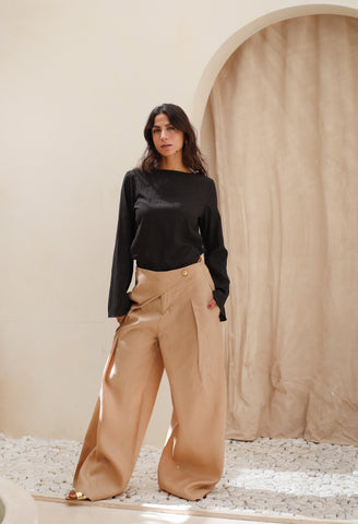 Nour Slit Top - Black